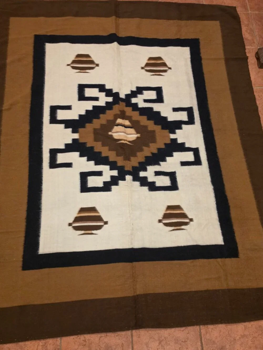 Handmade alpaca 100%